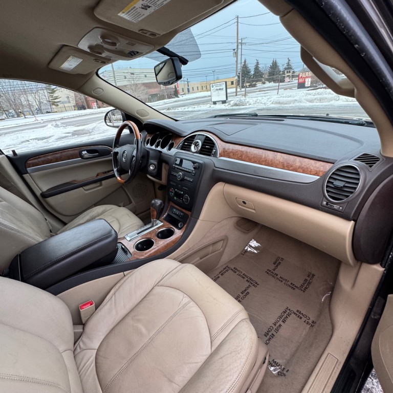 2011 Buick Enclave Image 10
