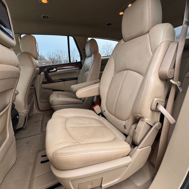 2011 Buick Enclave Image 11