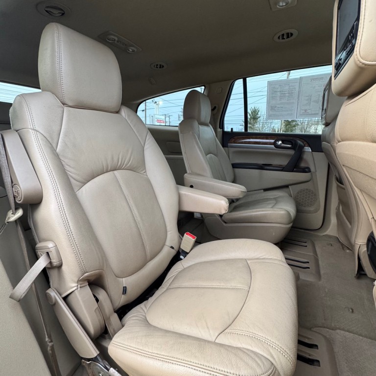 2011 Buick Enclave Image 13