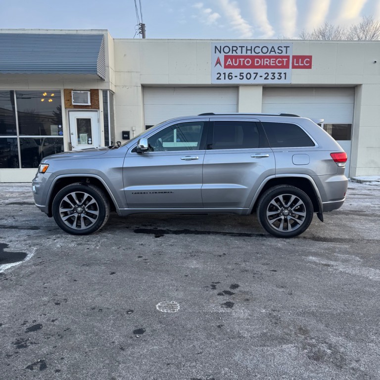 2017 Jeep Grand Cherokee Image 2