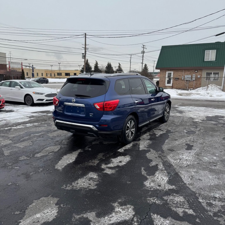 2017 Nissan Pathfinder Image 4