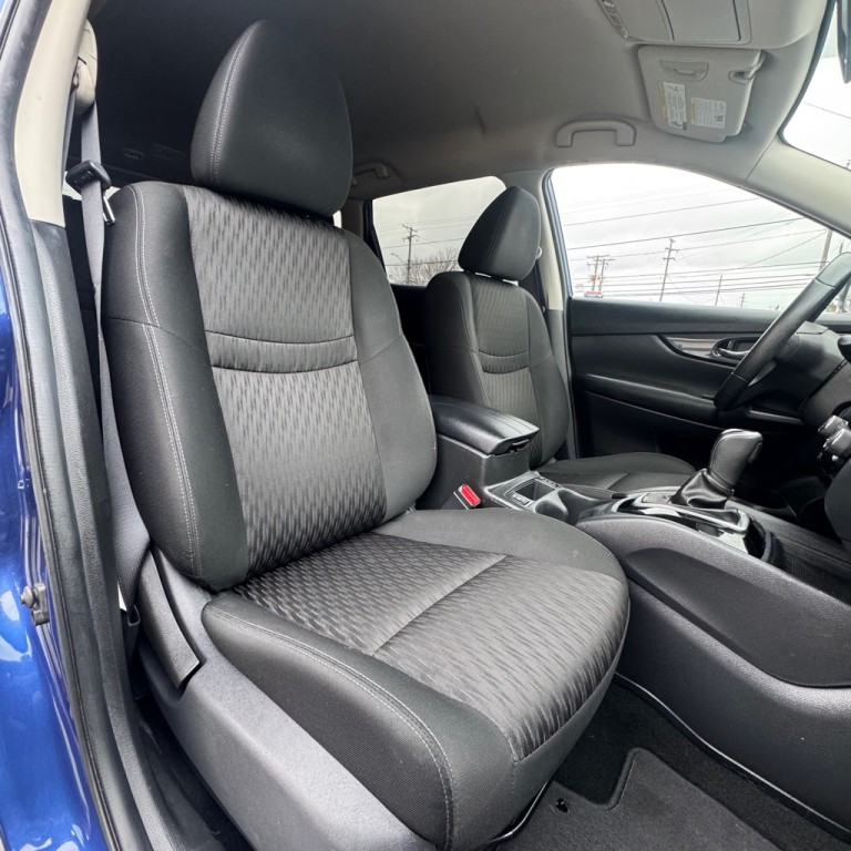 2019 Nissan Rogue Image 10