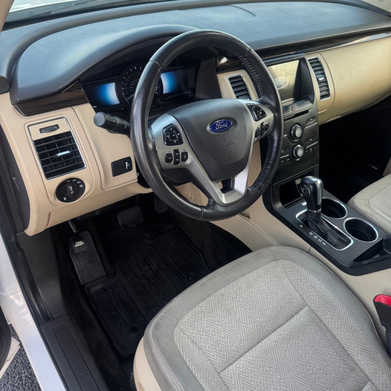 2017 Ford Flex Image 8