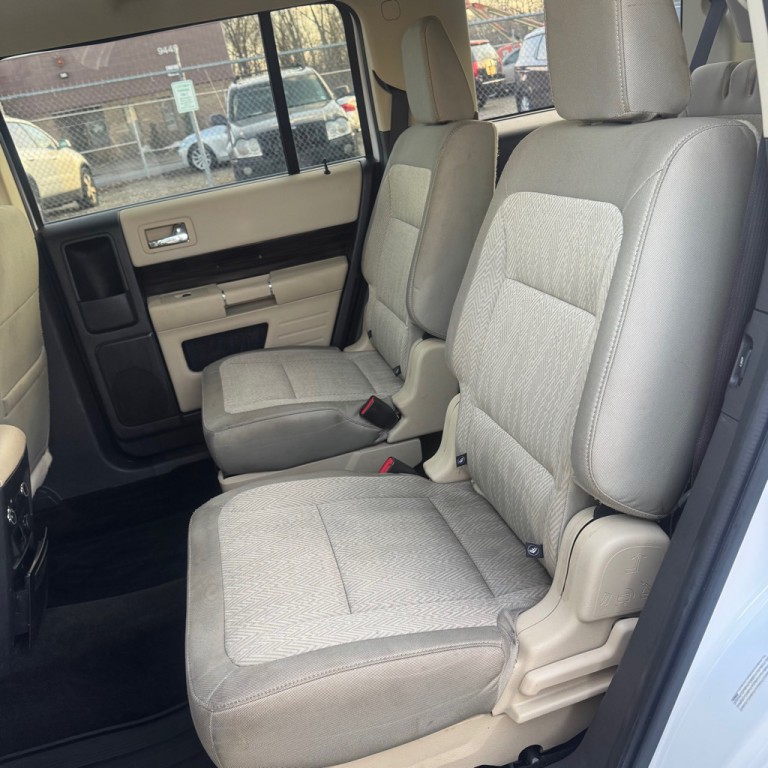 2017 Ford Flex Image 11