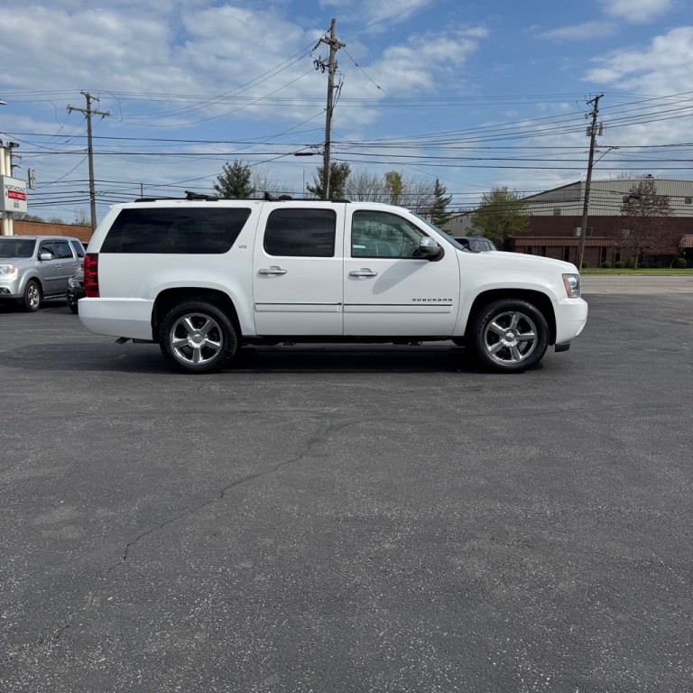 2012 Chevrolet Suburban Image 5