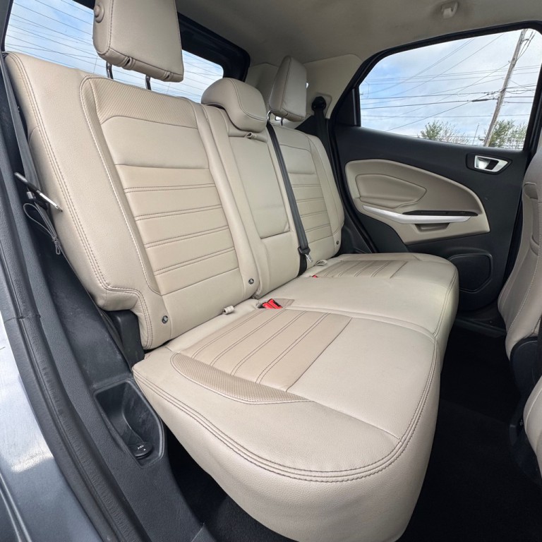 2018 Ford Econoline Image 11