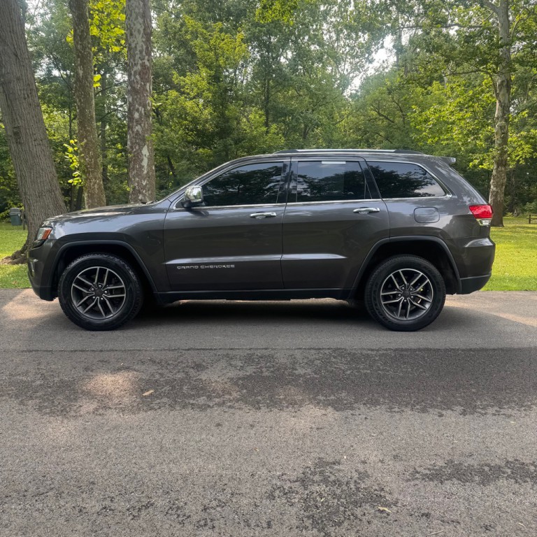 2014 Jeep Grand Cherokee Image 2