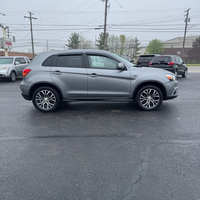 2018 Mitsubishi Outlander Image 5