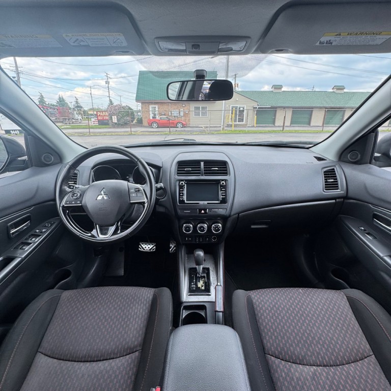 2018 Mitsubishi Outlander Image 7