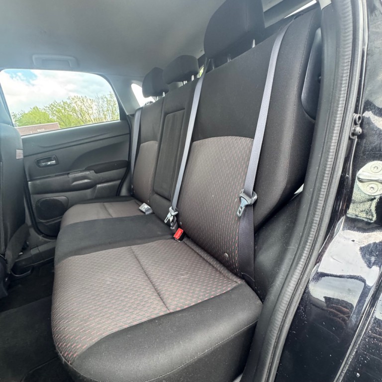 2018 Mitsubishi Outlander Image 11