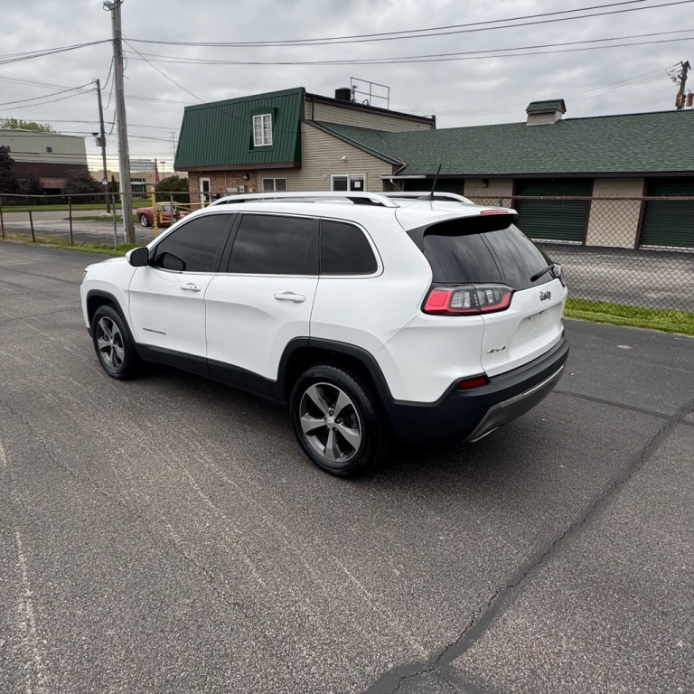 2019 Jeep Cherokee Image 3