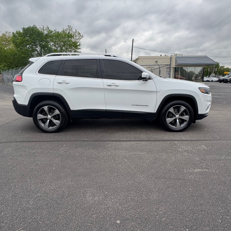 2019 Jeep Cherokee Image 5