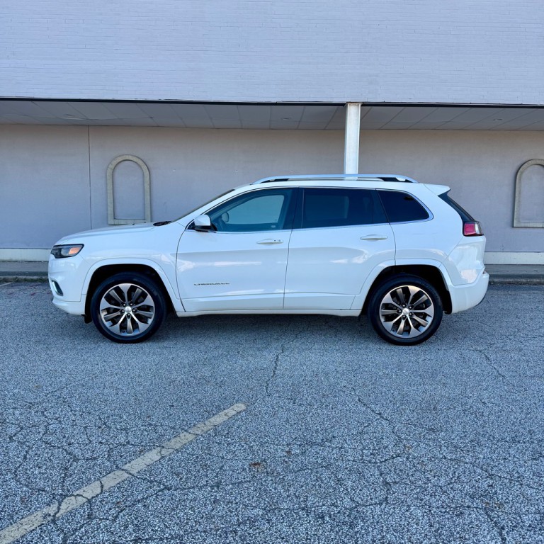 2019 Jeep Cherokee Image 2