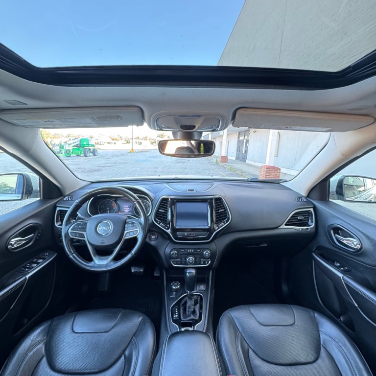 2019 Jeep Cherokee Image 7