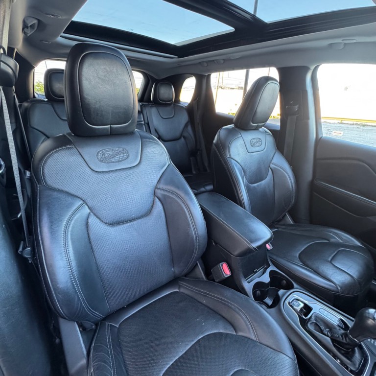 2019 Jeep Cherokee Image 11
