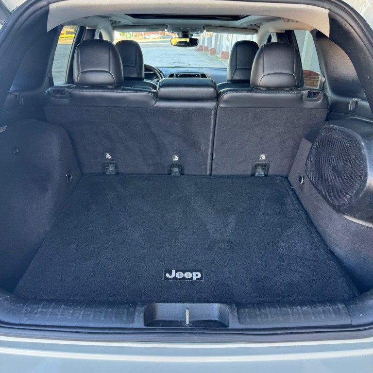 2019 Jeep Cherokee Image 15
