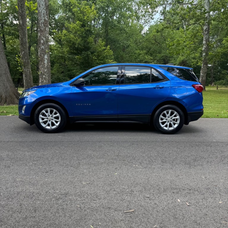 2019 Chevrolet Equinox Image 2
