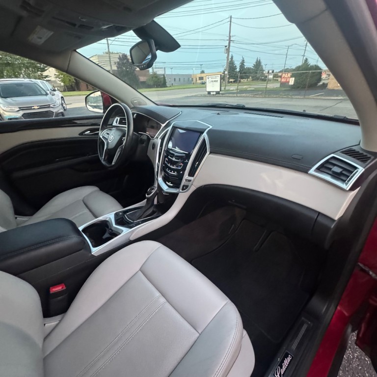 2016 Cadillac SRX Image 10