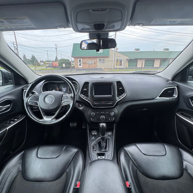 2019 Jeep Cherokee Image 8