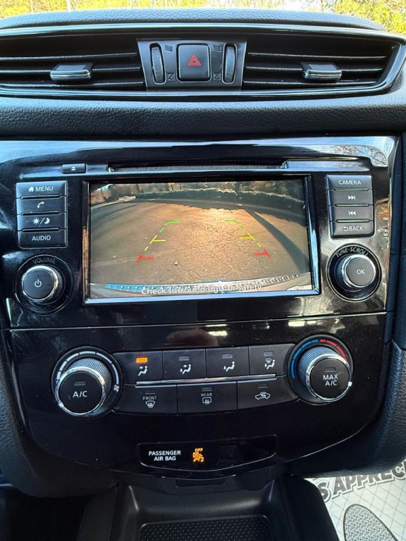 2019 Nissan Rogue Image 12