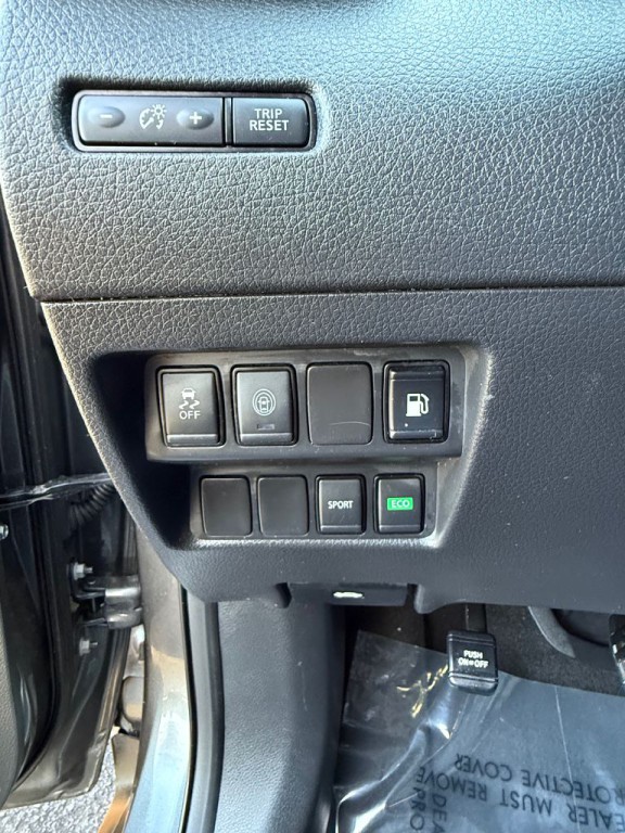 2019 Nissan Rogue Image 13