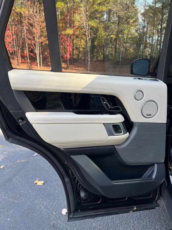 2019 Land Rover Range Rover Image 15