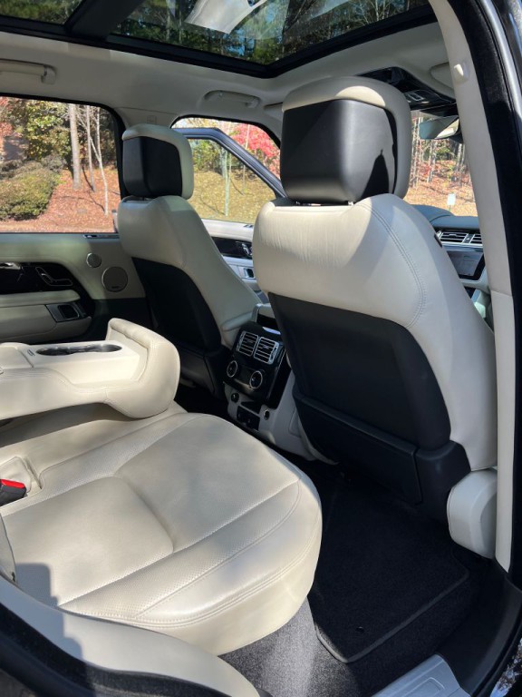 2019 Land Rover Range Rover Image 21