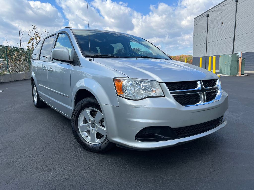 2011 Dodge Grand Caravan Image 3