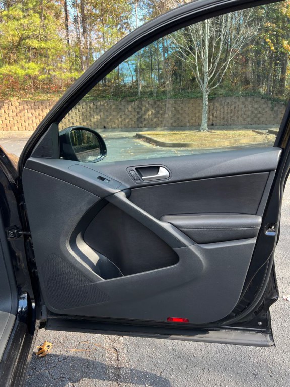2016 Volkswagen Tiguan Image 15