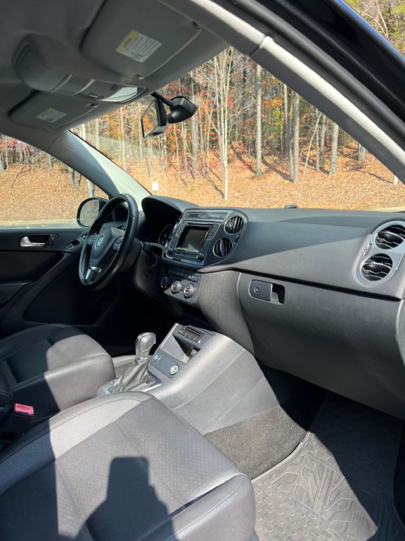 2016 Volkswagen Tiguan Image 16