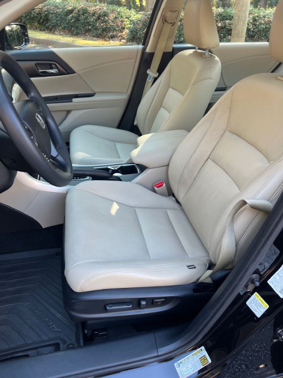 2014 Honda Accord Image 18