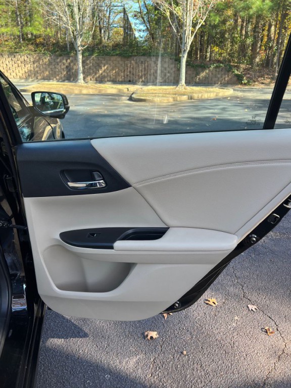 2014 Honda Accord Image 23