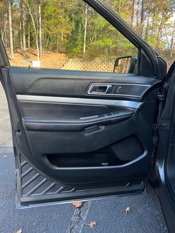2016 Ford Explorer Image 10