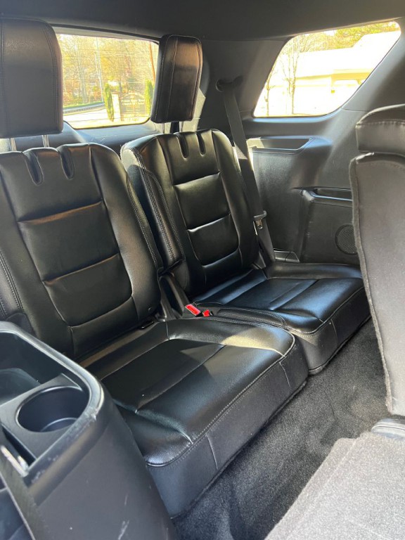 2016 Ford Explorer Image 17