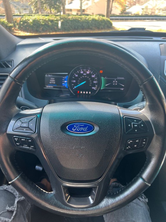 2016 Ford Explorer Image 23