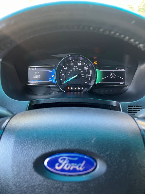 2016 Ford Explorer Image 24