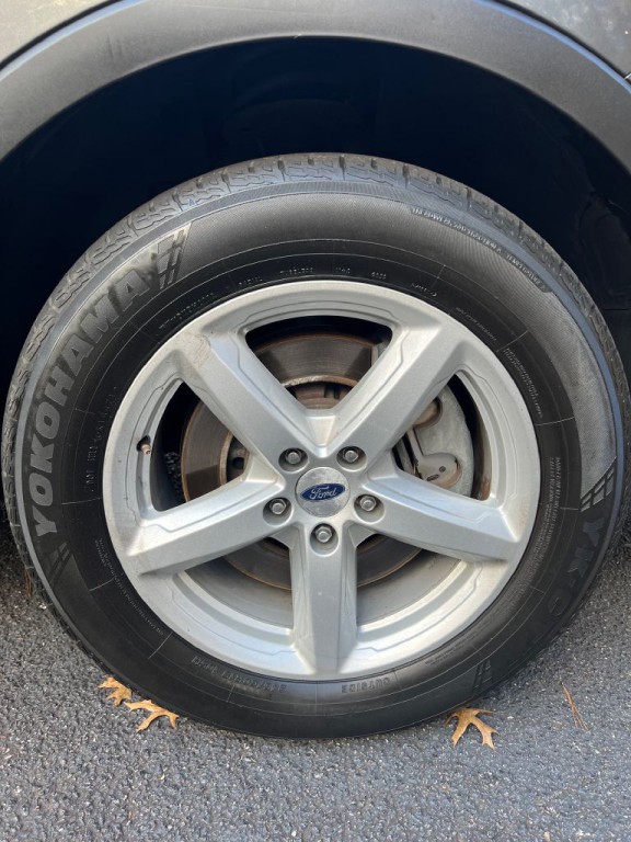 2016 Ford Explorer Image 25