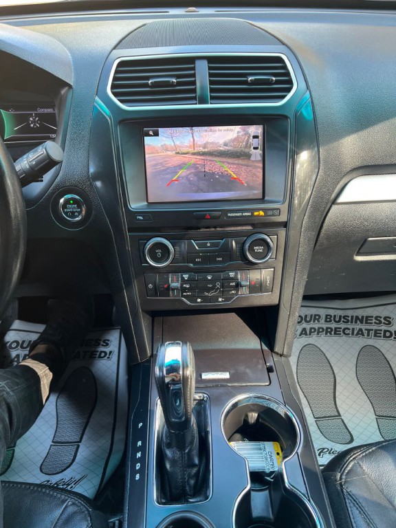 2016 Ford Explorer Image 26