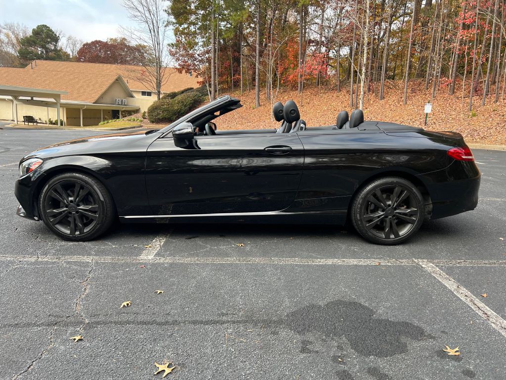 2017 Mercedes-Benz C-Class Image 9