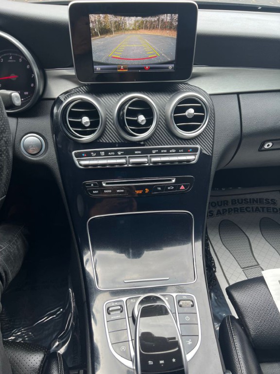 2017 Mercedes-Benz C-Class Image 20