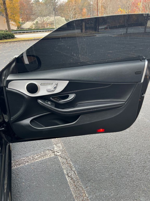 2017 Mercedes-Benz C-Class Image 22