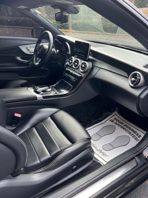 2017 Mercedes-Benz C-Class Image 23