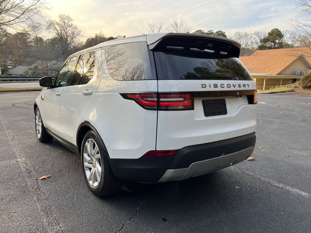 2018 Land Rover Discovery Image 6