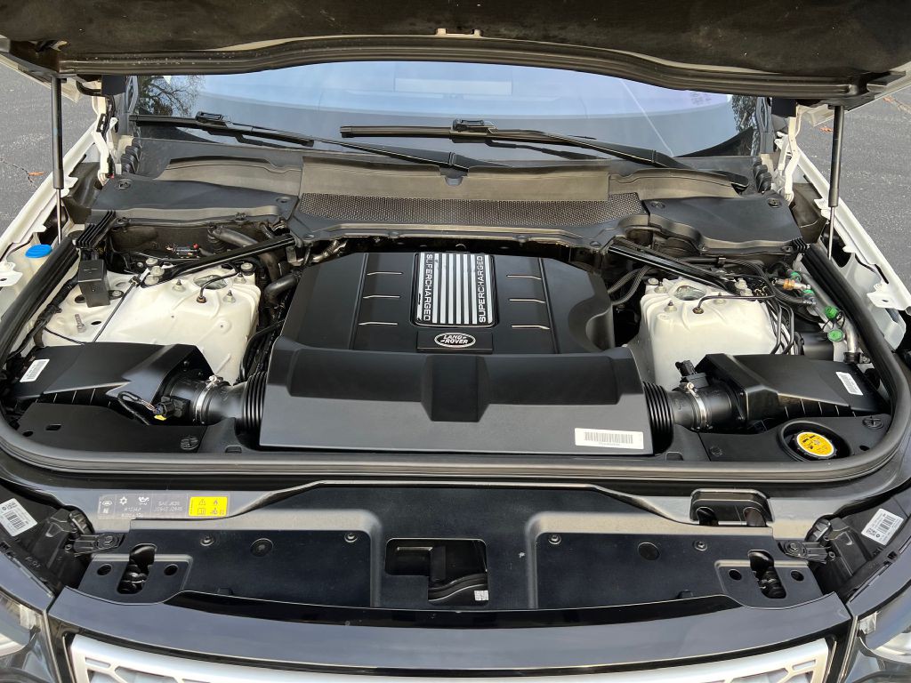 2018 Land Rover Discovery Image 22