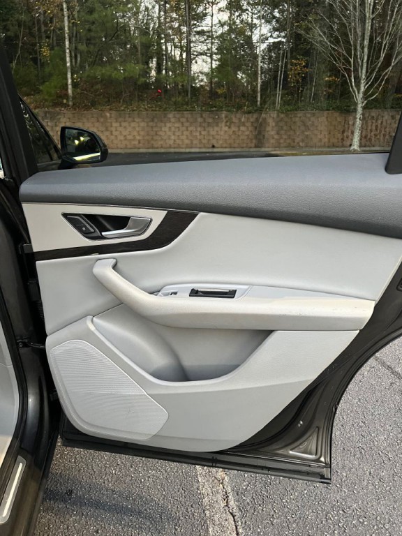 2019 Audi Q7 Image 16