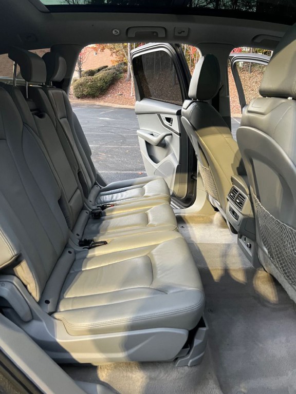 2019 Audi Q7 Image 17