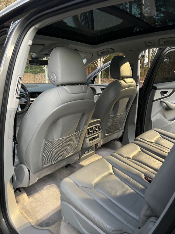 2019 Audi Q7 Image 19