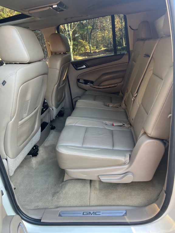 2015 GMC Yukon Image 19