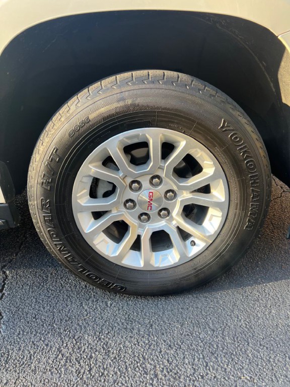 2015 GMC Yukon Image 25