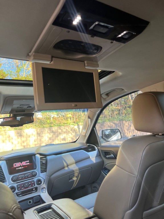 2015 GMC Yukon Image 29